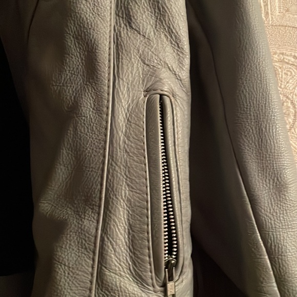 Gypsy  Blue Leather Jacket w/Fringe.Suede and 🐍 Snakeskin Detail on Back⚠️FIRM - Picture 2 of 15